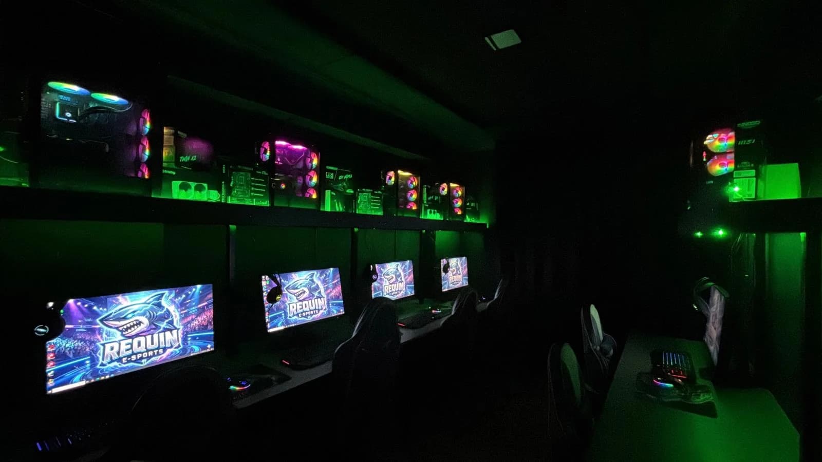 Requin Gaming Center gerçek şirket fotoğrafı
